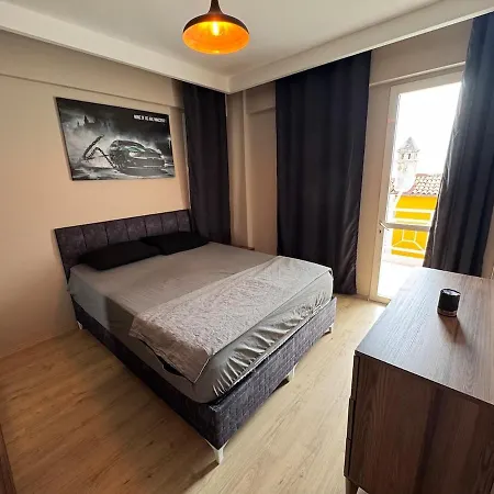 Stylish 3br Duplex With Sea View In Hébergement de vacances *