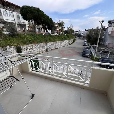 Stylish 3br Duplex With Sea View In *