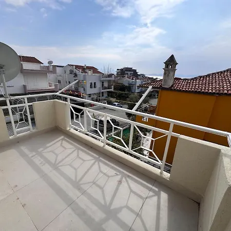Stylish 3br Duplex With Sea View In Hébergement de vacances Kusadası