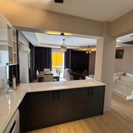 Stylish 3br Duplex With Sea View In * Kusadası