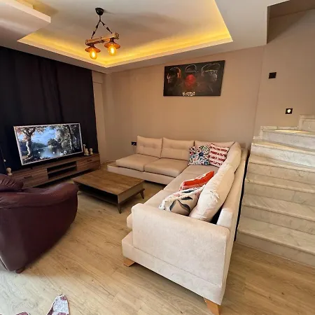 Stylish 3br Duplex With Sea View In Kusadası